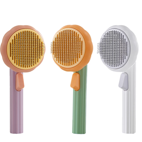 Gentle Pet Grooming Brush - detail view